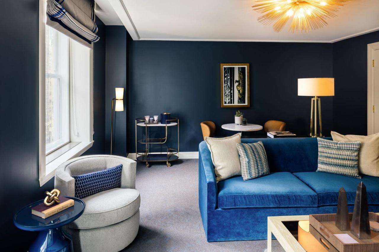 One-Bedroom King Suite