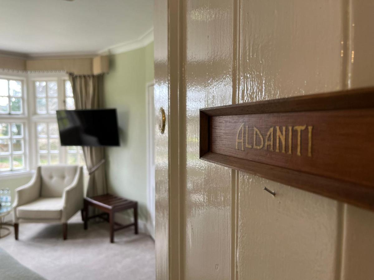 Deluxe Bedroom