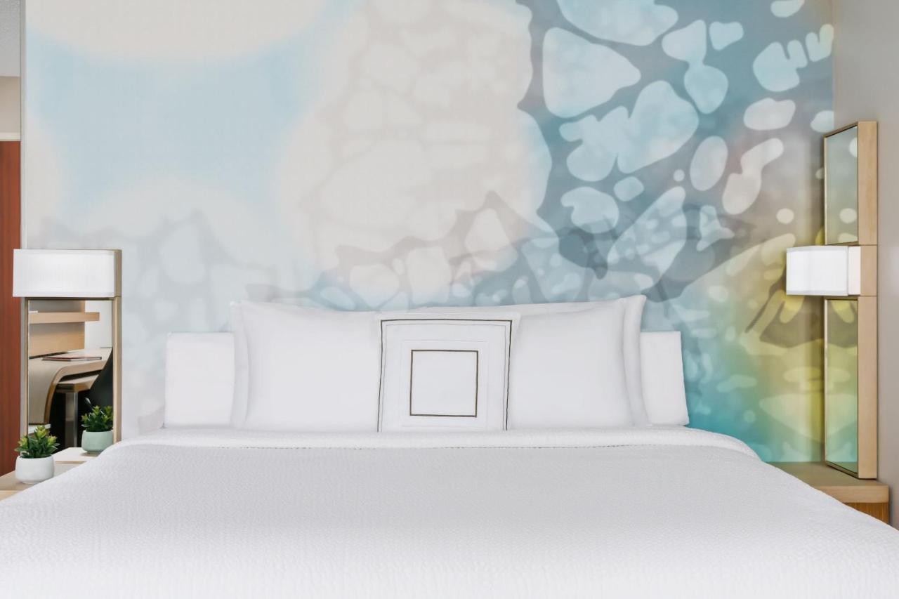 King Room Balcony Sofa Bed