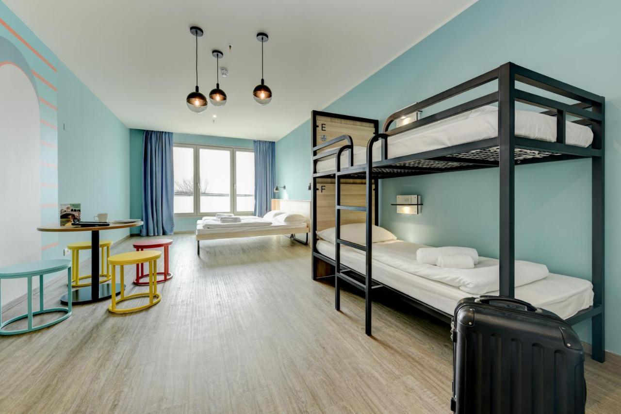 Quadruple Room,1363537136:JPEG