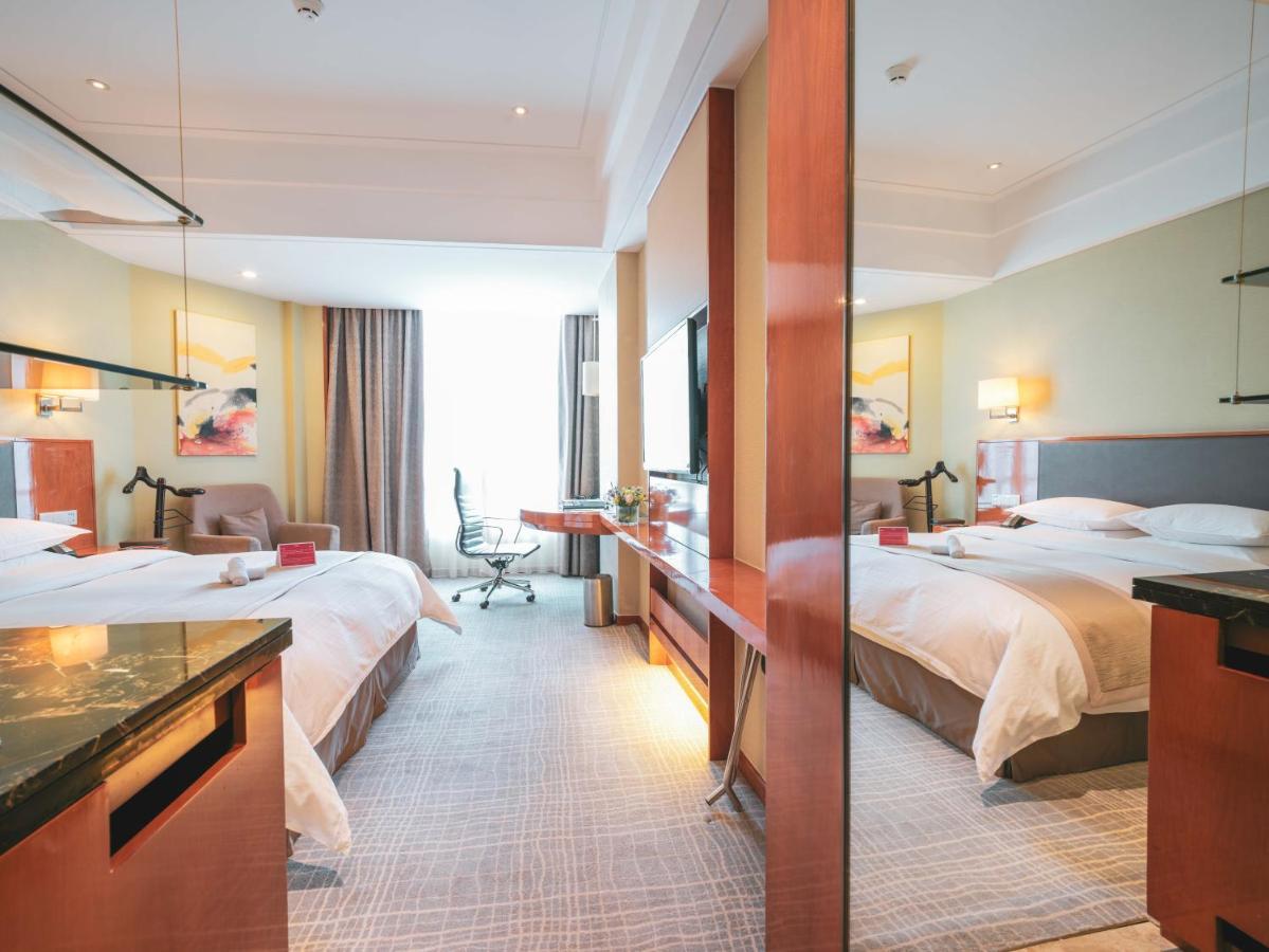 Executive King Room - Non-Smoking