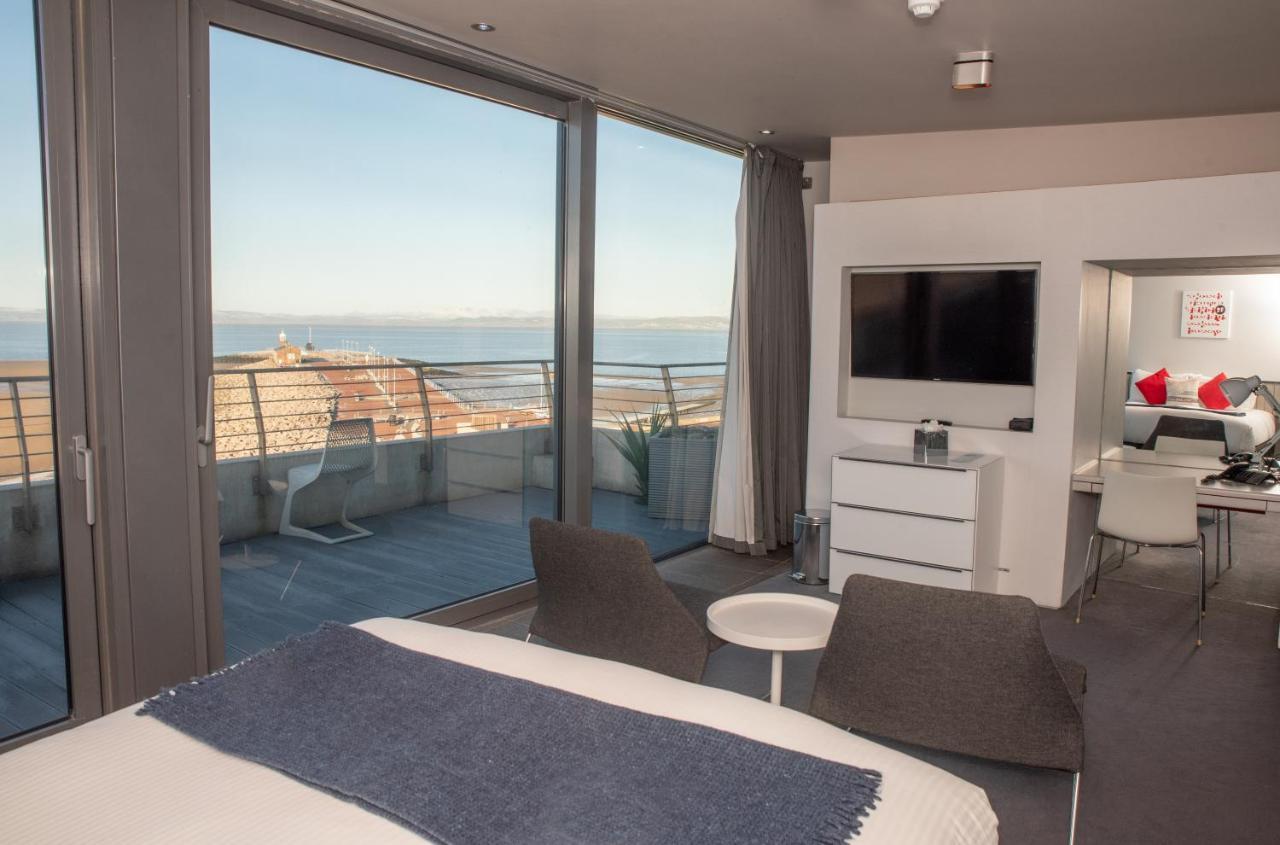 Feature Double Room Sea View