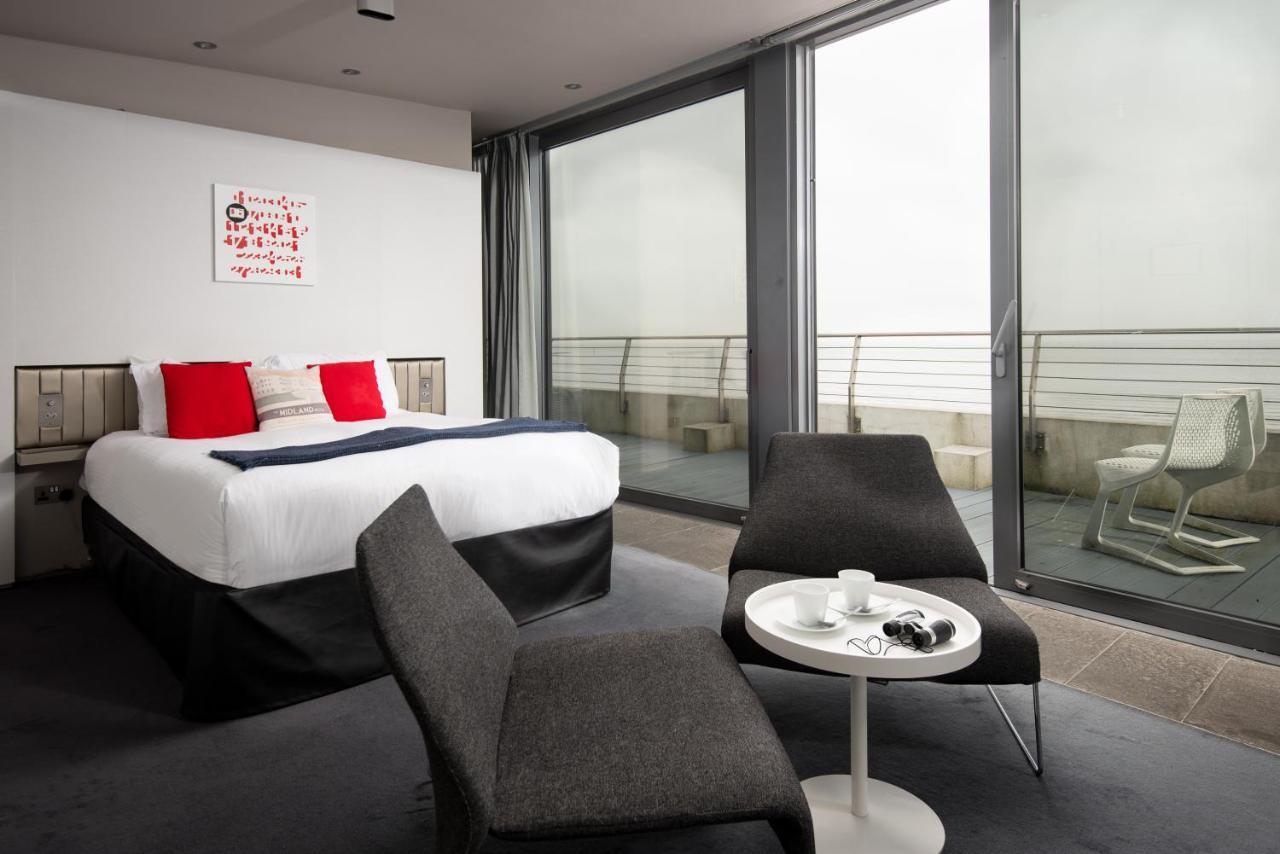 Feature Double Room Sea View