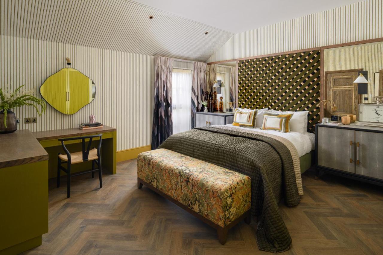 The Tempus King Room