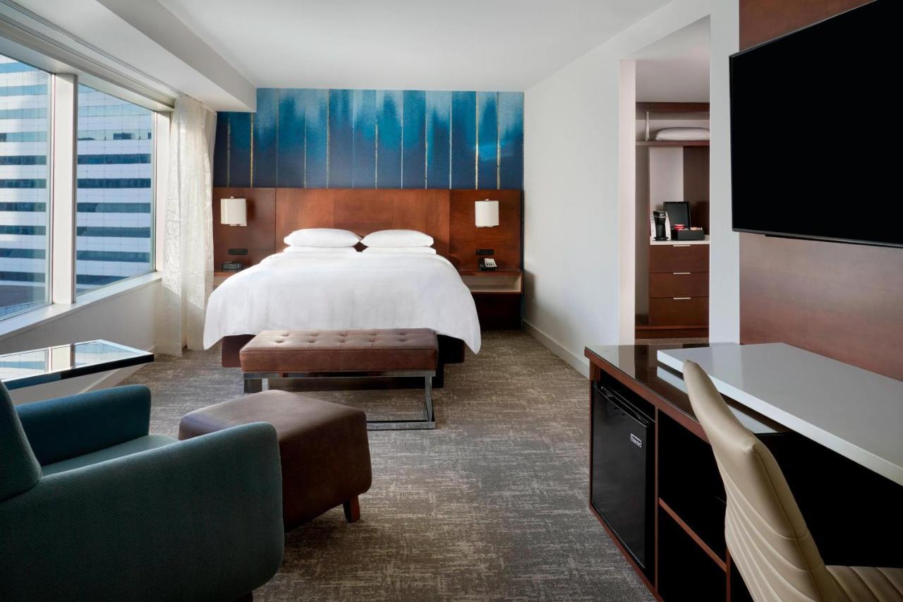 Guest room 1 Queen