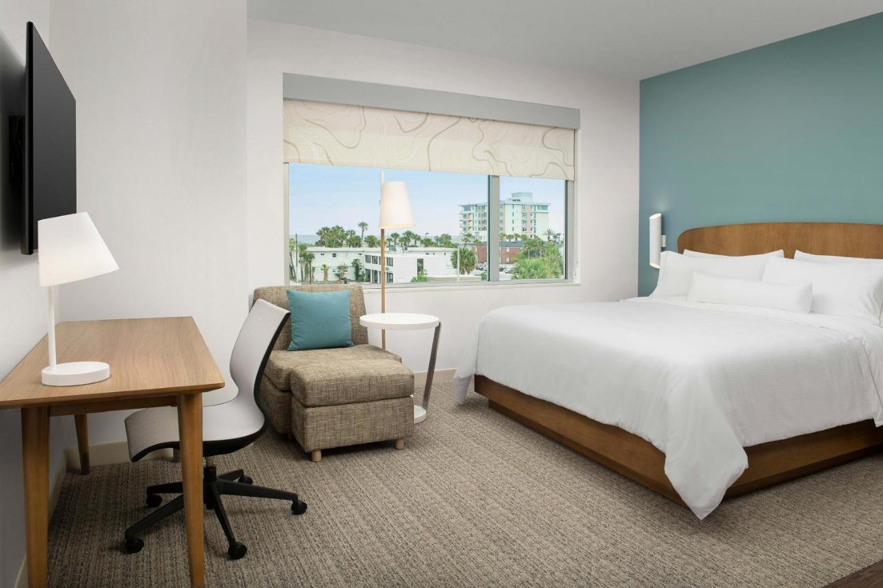 King Guest Room City View