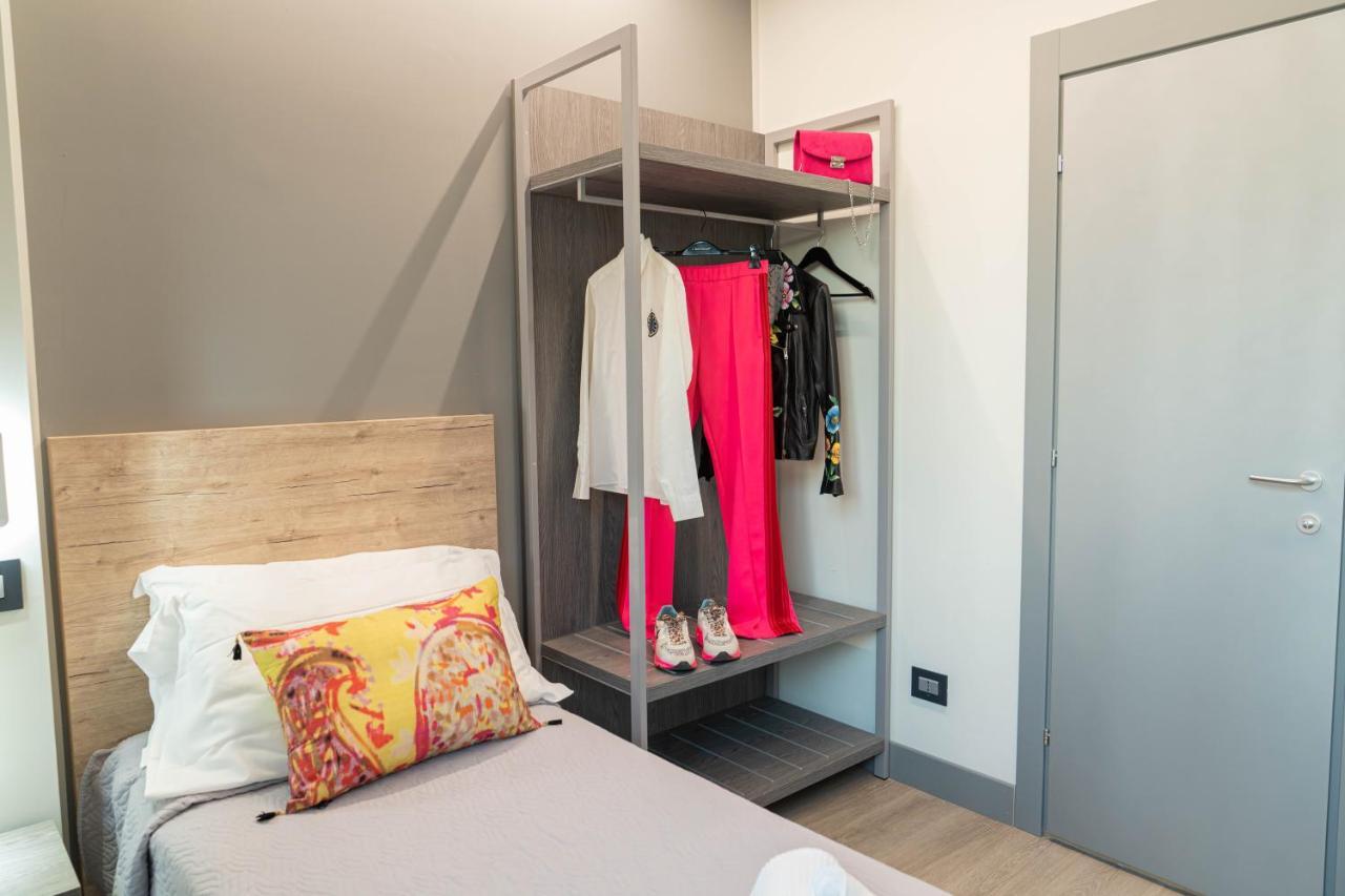 Single Room,1366420007:JPEG