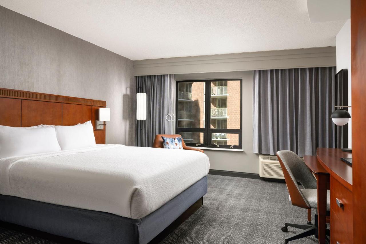 King Room with Sofa Bed - Hearing Accessible
