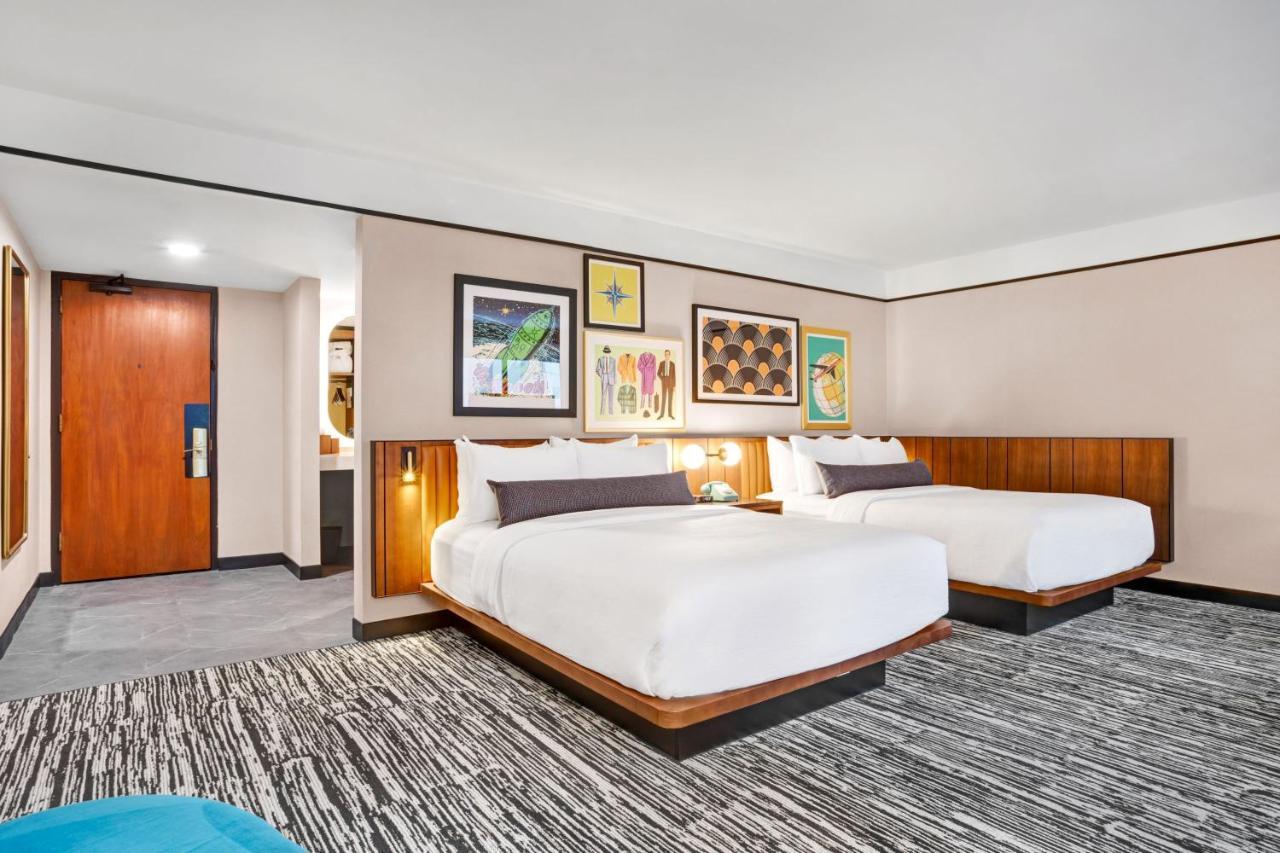 Standard Room with Two Queen Beds