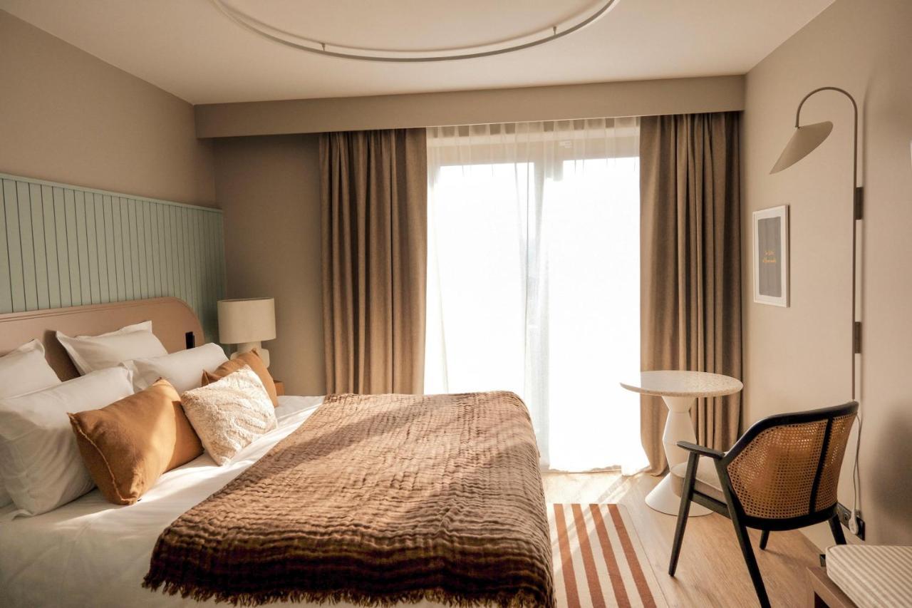Classic Double Room with Side Sea View