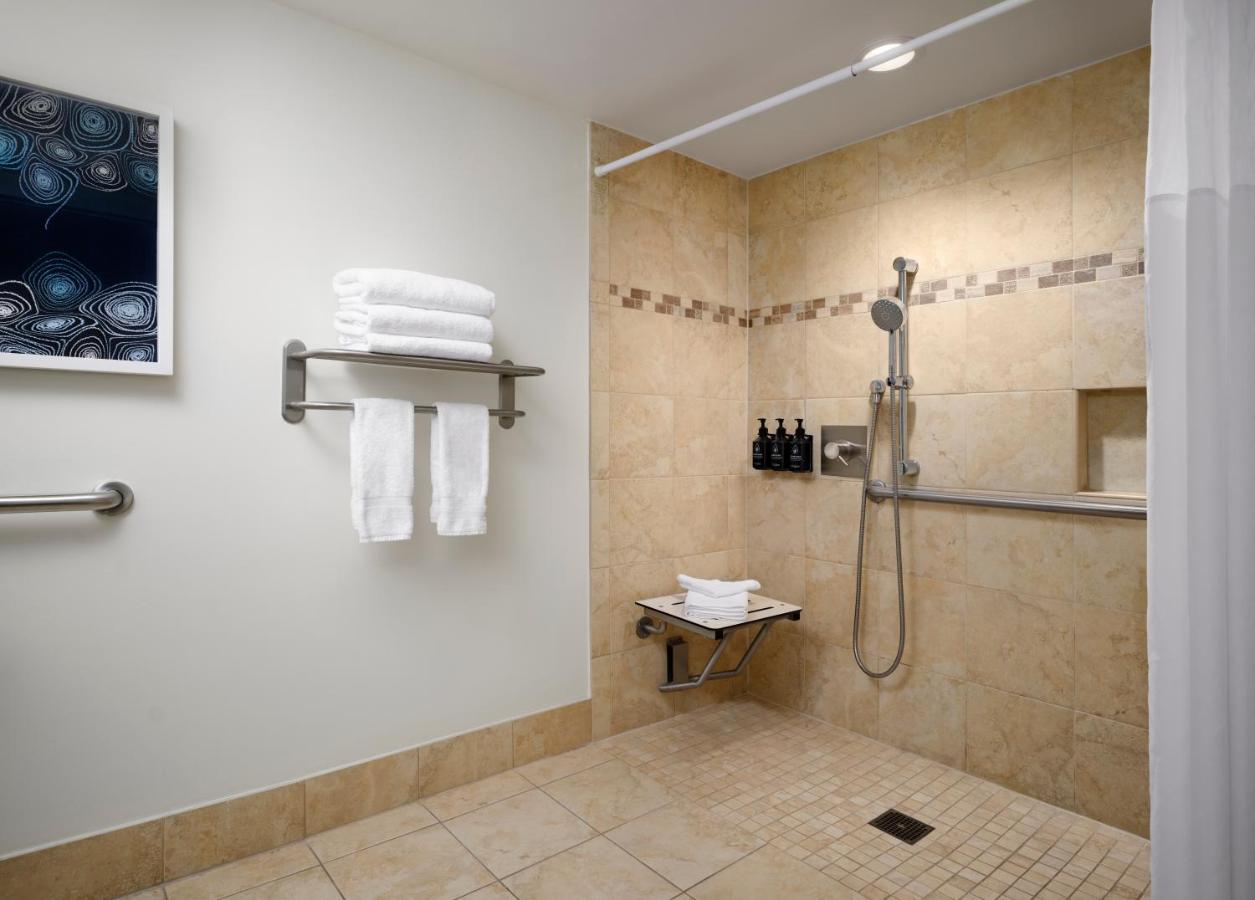 Queen Room Two Queen Beds Communications Mobility Accessible Roll Shower