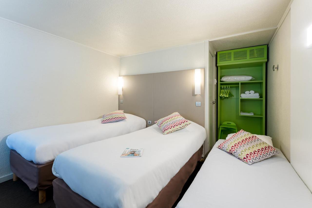 Standard Twin Room One Single Bed Up to Ten Years
