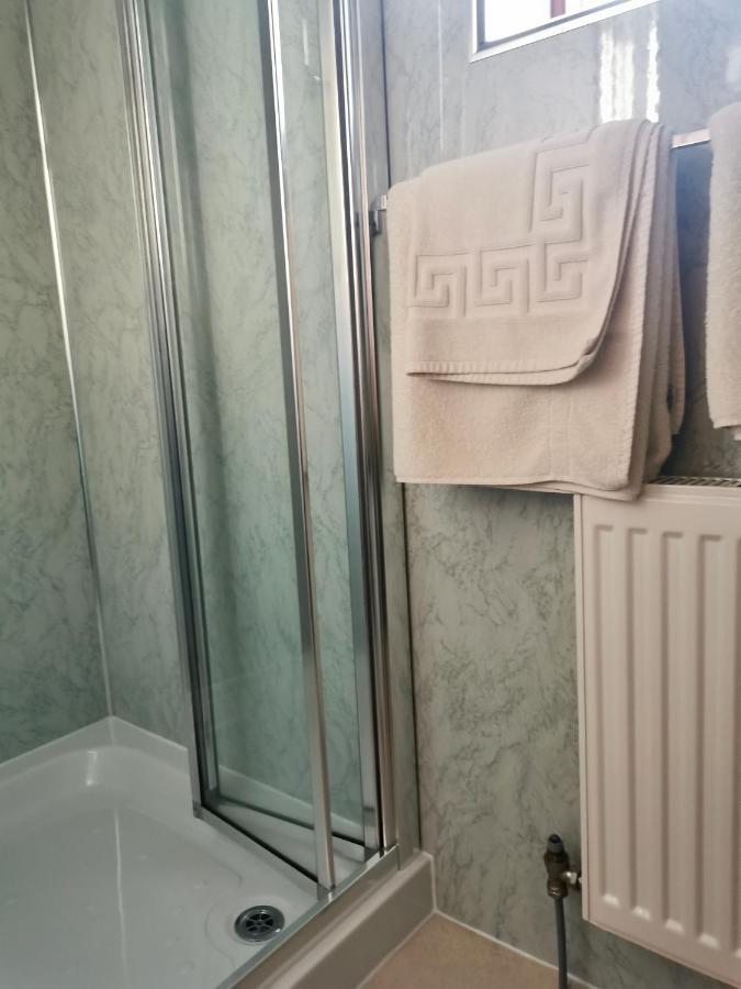 Double Room,1706846286:JPEG