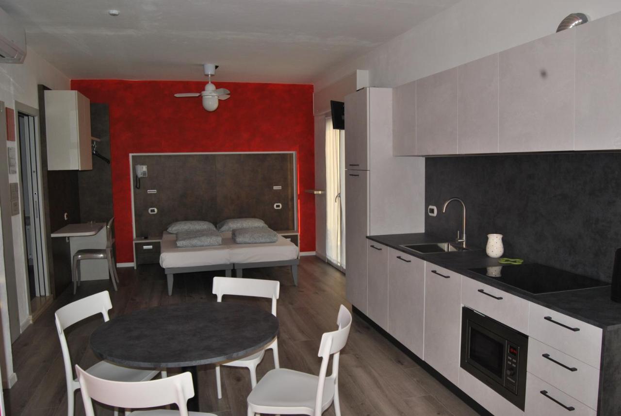 Junior Suite with Balcony and Lake View and Kitchenette