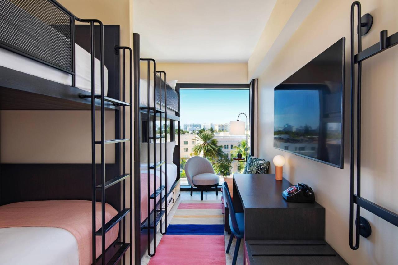 Room Two Sets of Bunk Beds