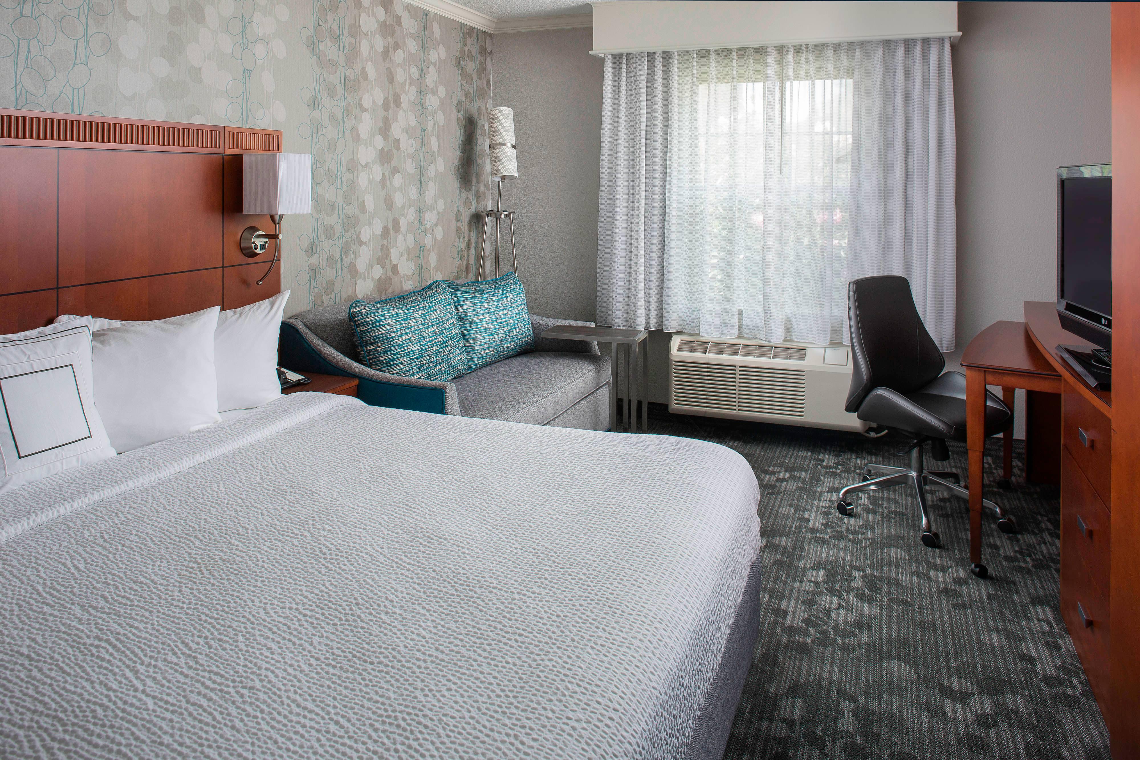 King Room with Sofa Bed