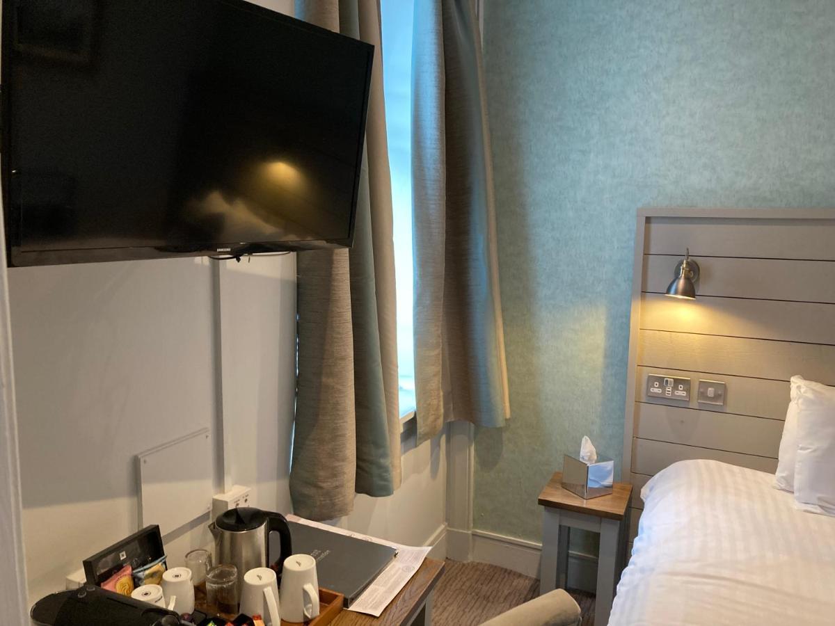 Small Twin Room