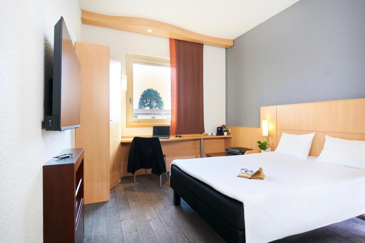 Premium Room 1 Double Bed,1499060575:JPEG