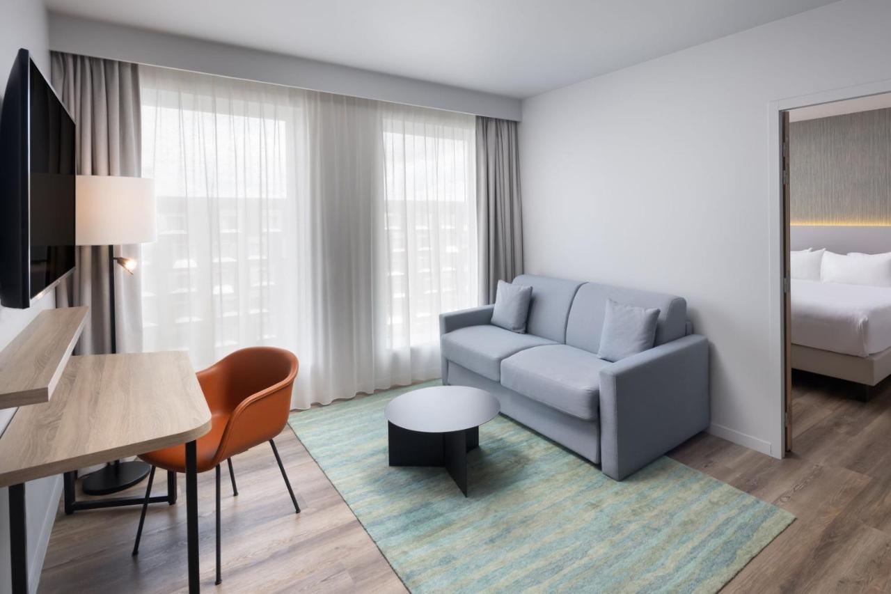 One-Bedroom King Suite,1389998462:JPEG