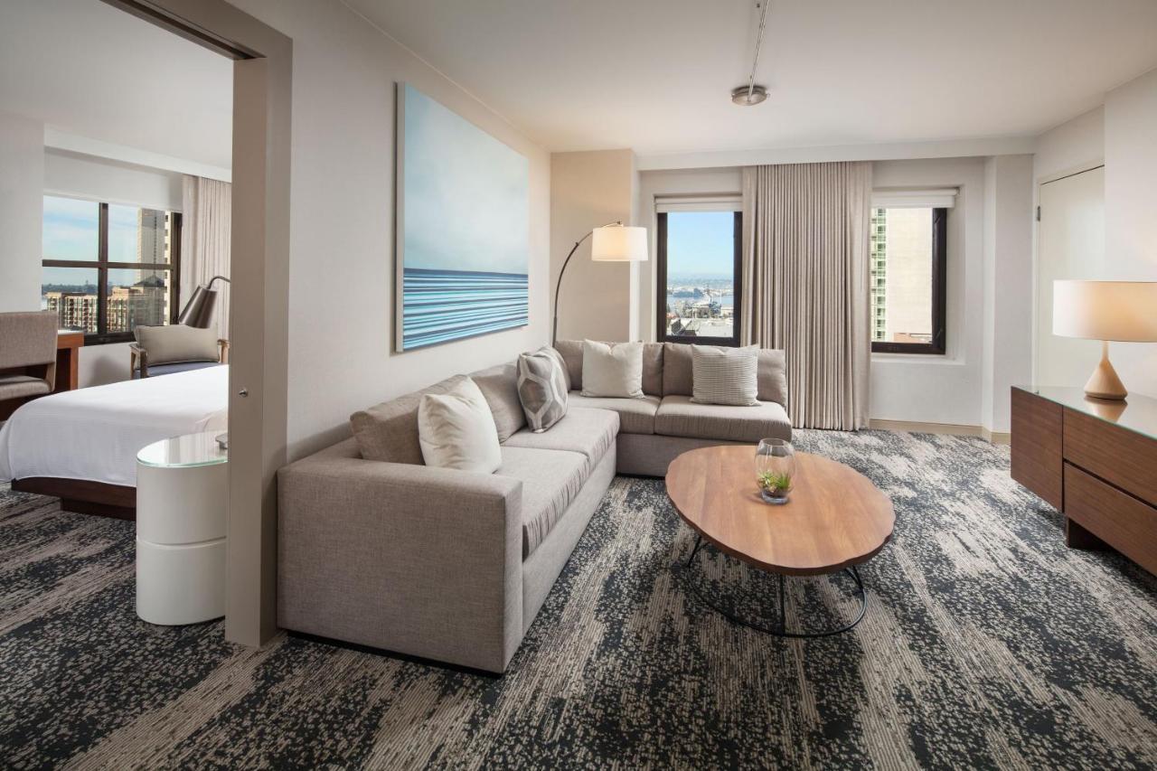Suite 1 Chambre avec 1 Lit King-Size et Canapé-Lit - Vue sur Baie