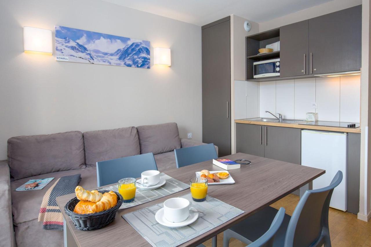 One-Bedroom Apartment,1396054130:JPEG