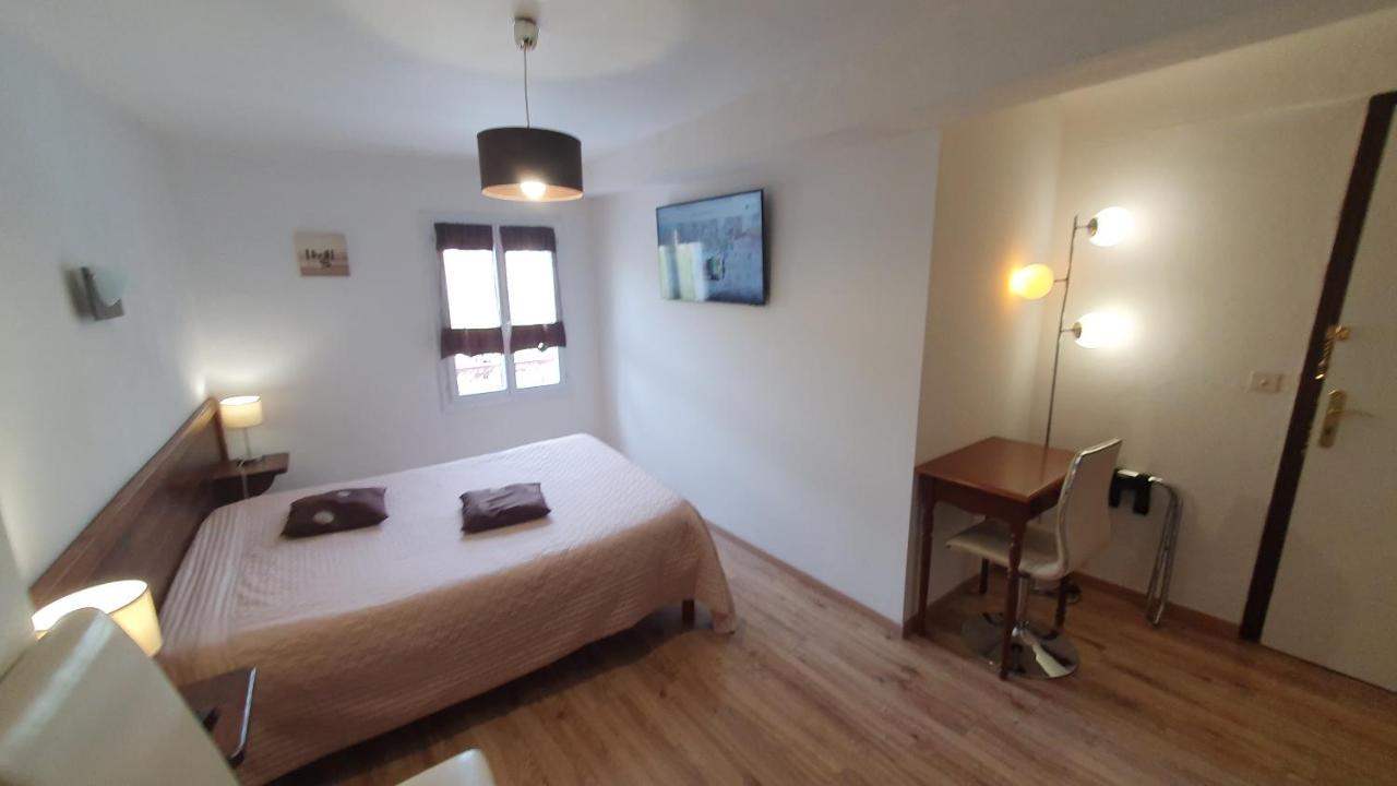 Double Room,1396193117:JPEG