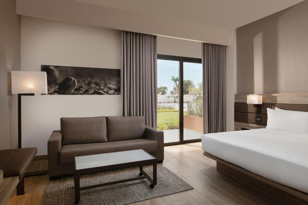 King Room Sofa Bed Terrace Poolside