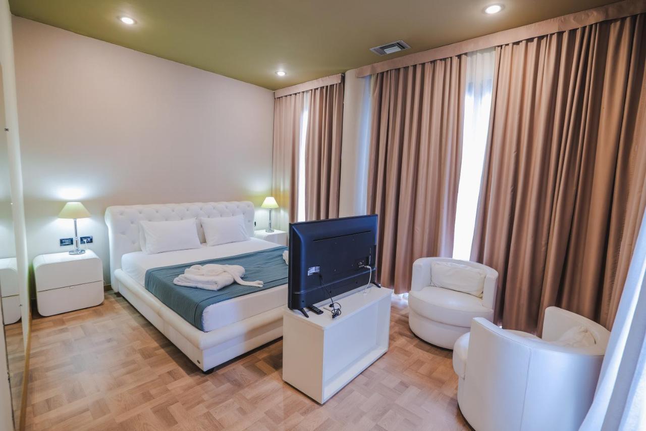 Ministry Suite Sea View