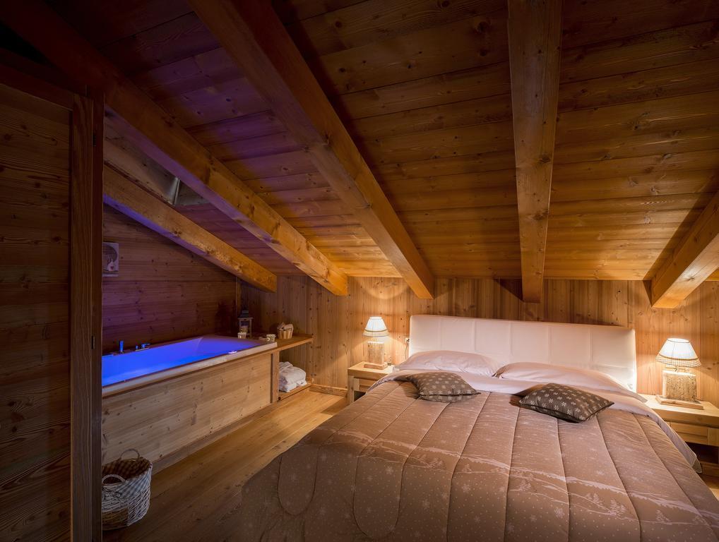 Suite Spa Bath,1530365458:JPEG