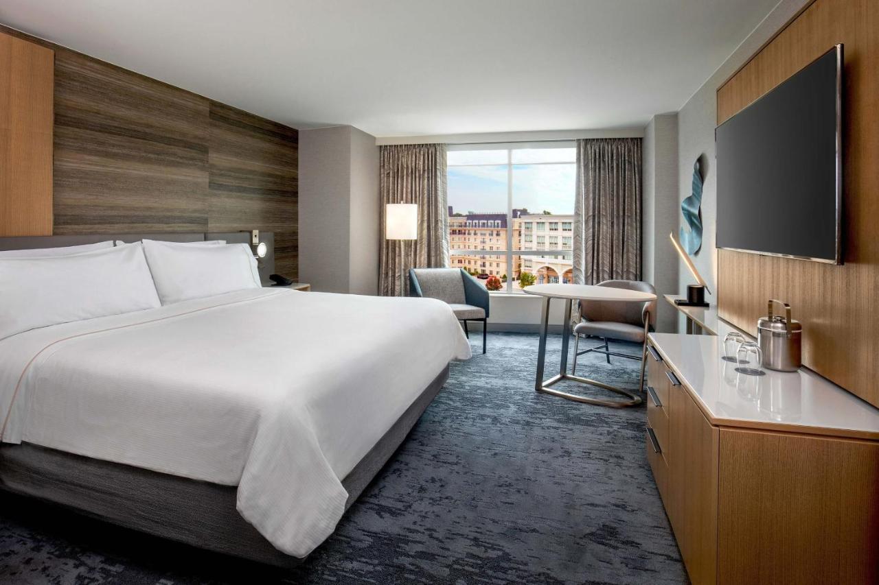 Standard Guest room 1 King