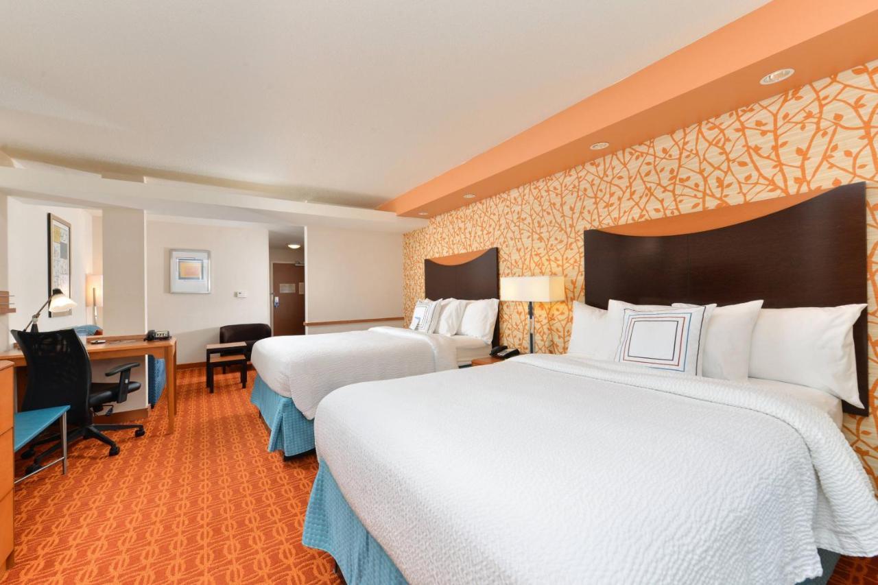 Double Room with Two Double Beds - Hearing Accessible
