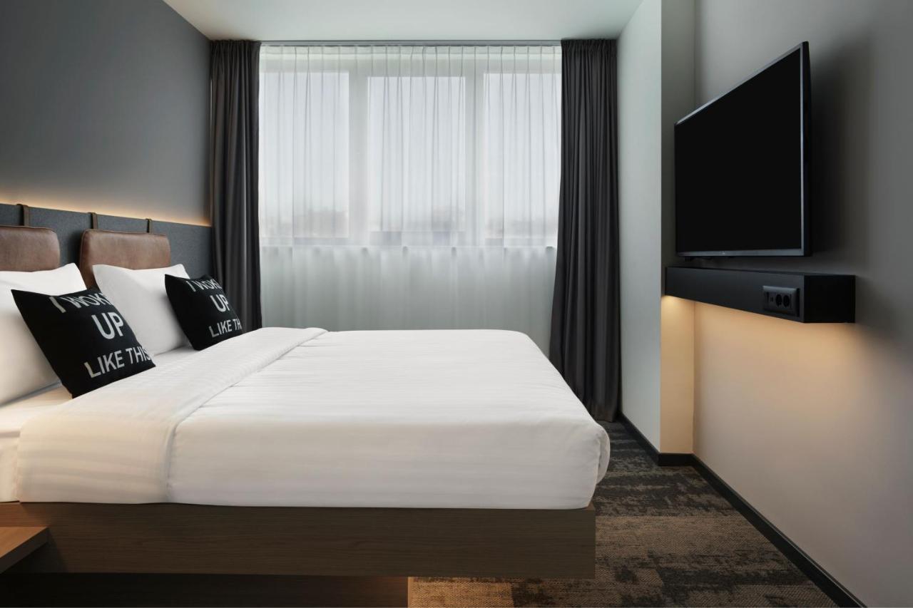 One-Bedroom Moxy Sweet Suite with City View