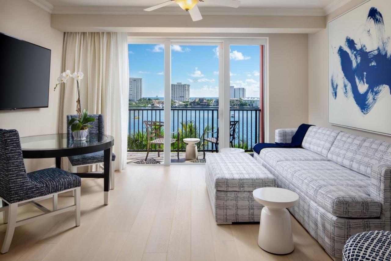 Lake View Junior Suite Two Queens and Balcony