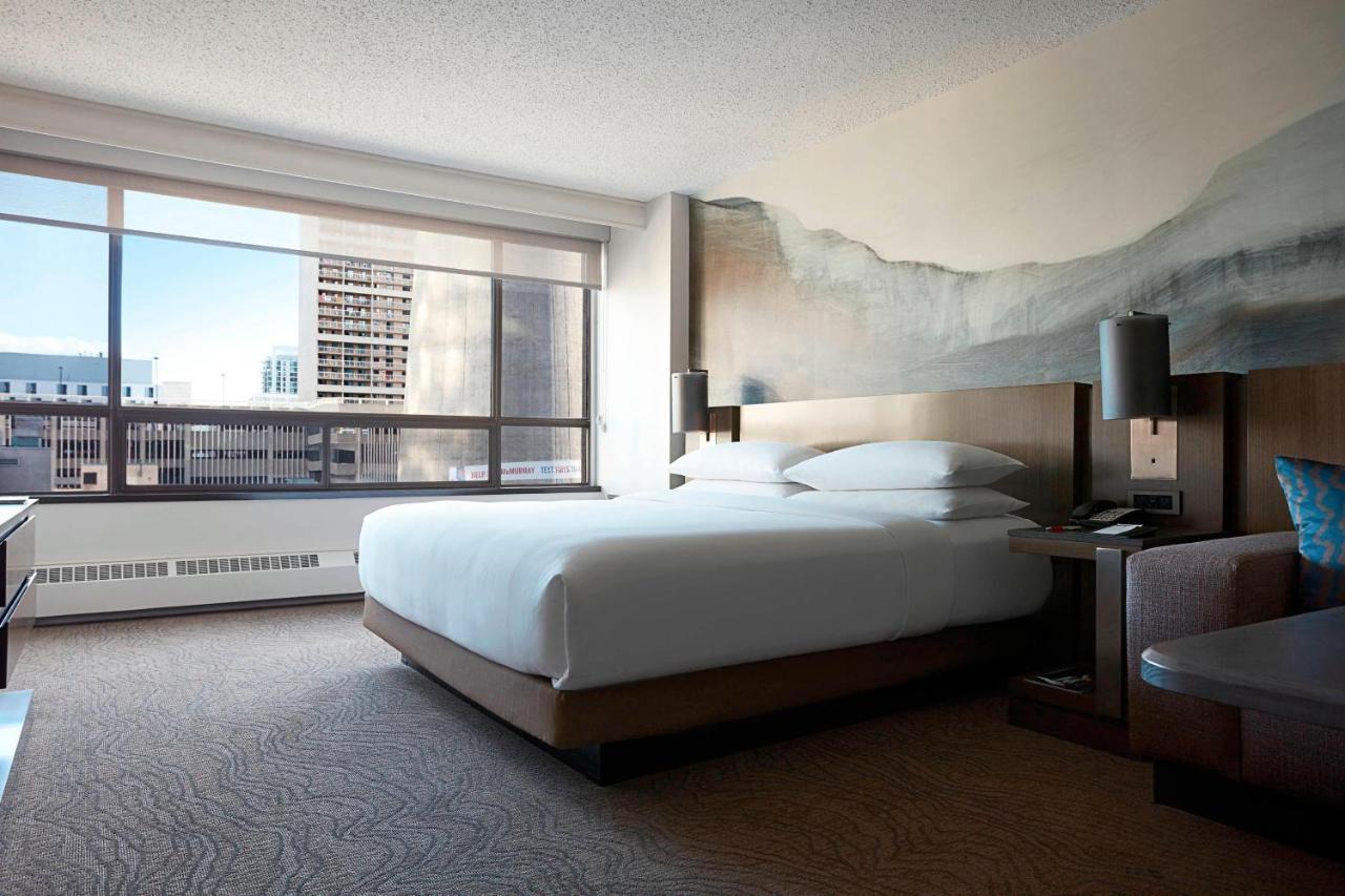Chambre Lit King-Size - Vue sur Ville