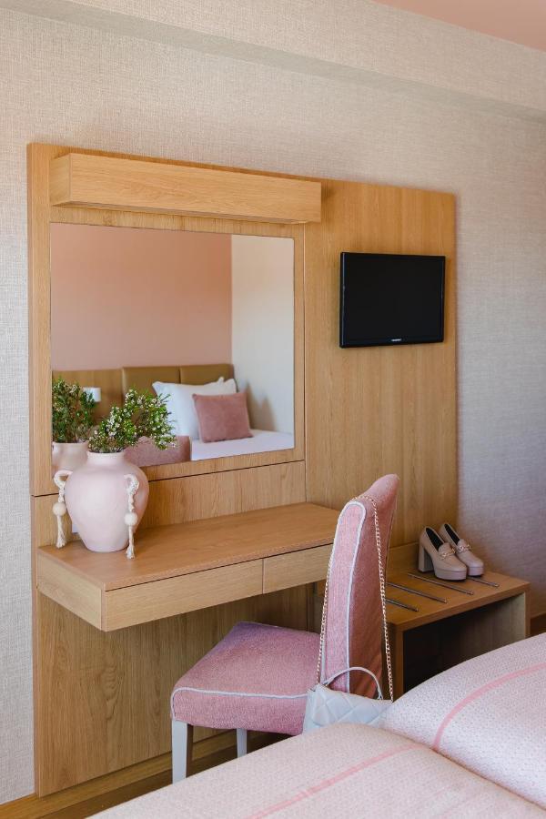 Double or Twin Room,1403695823:JPEG