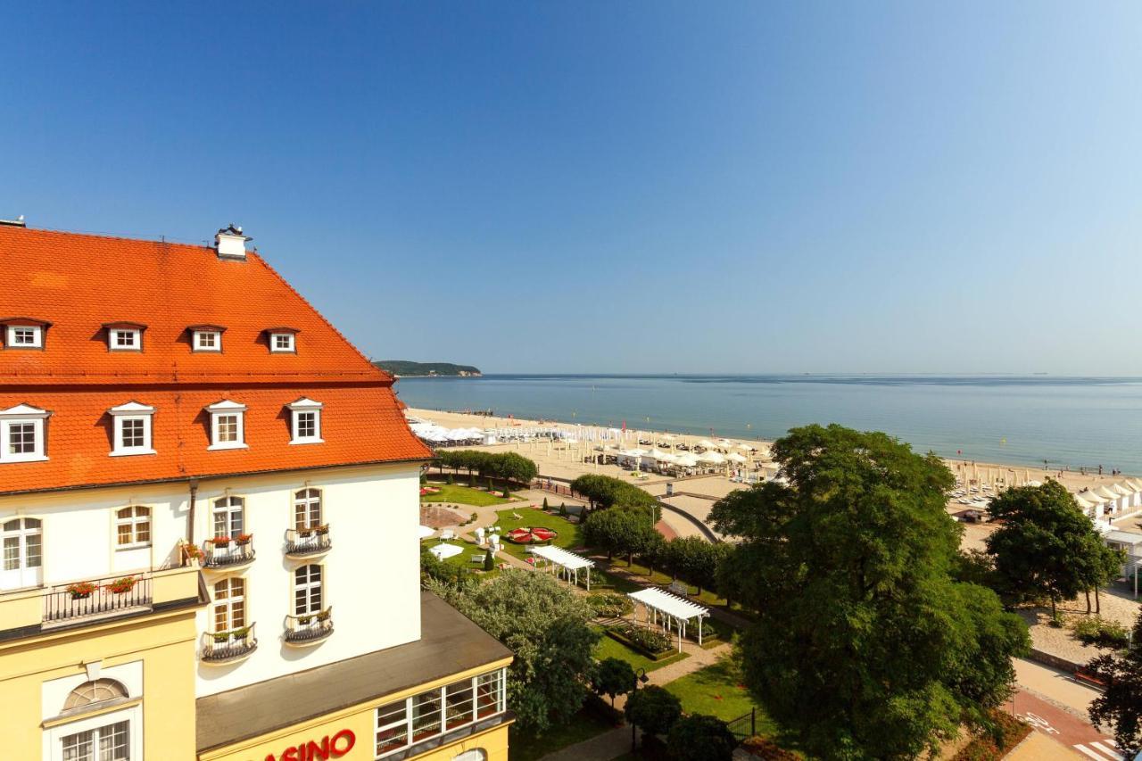 Deluxe Guest room 2 Twin or Single Beds Partial sea view