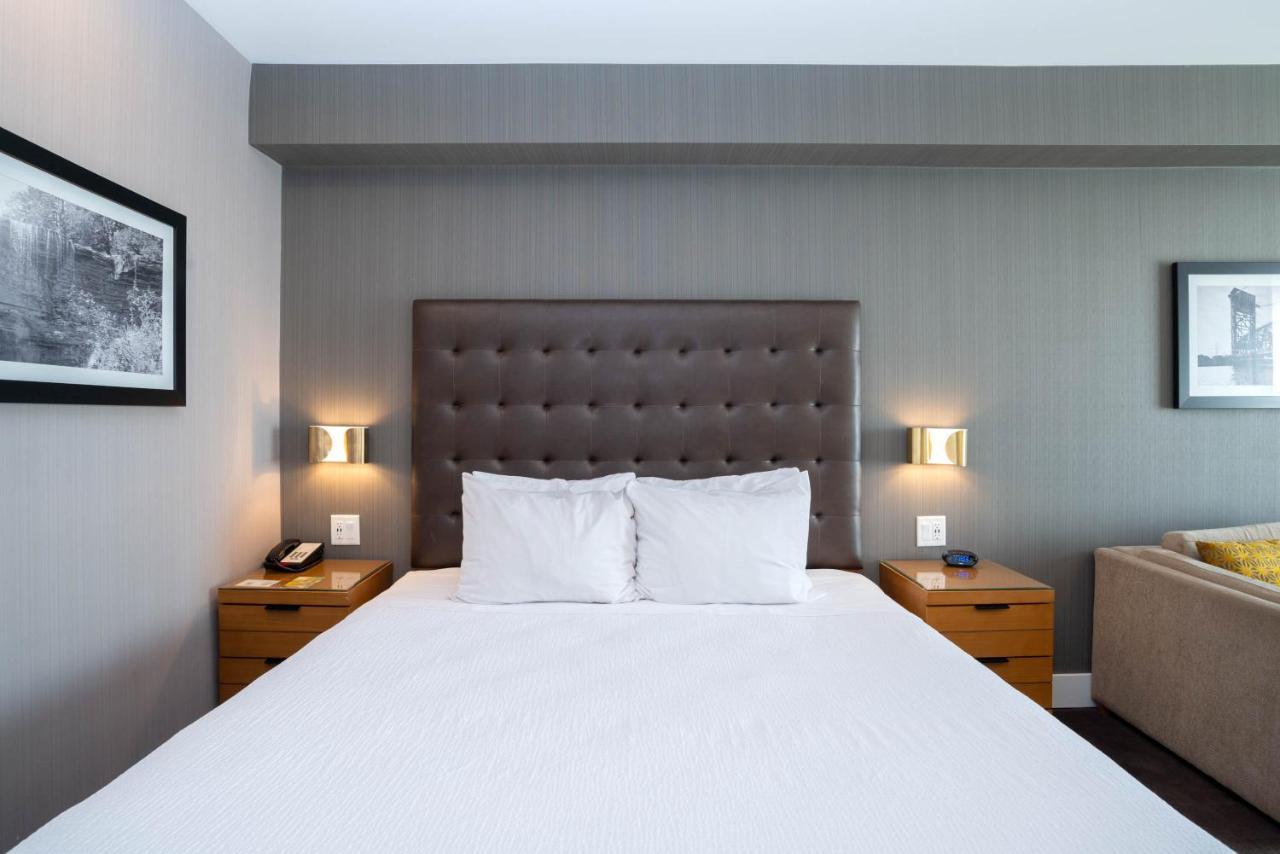 Standard Room 1 King Bed Sofa Bed