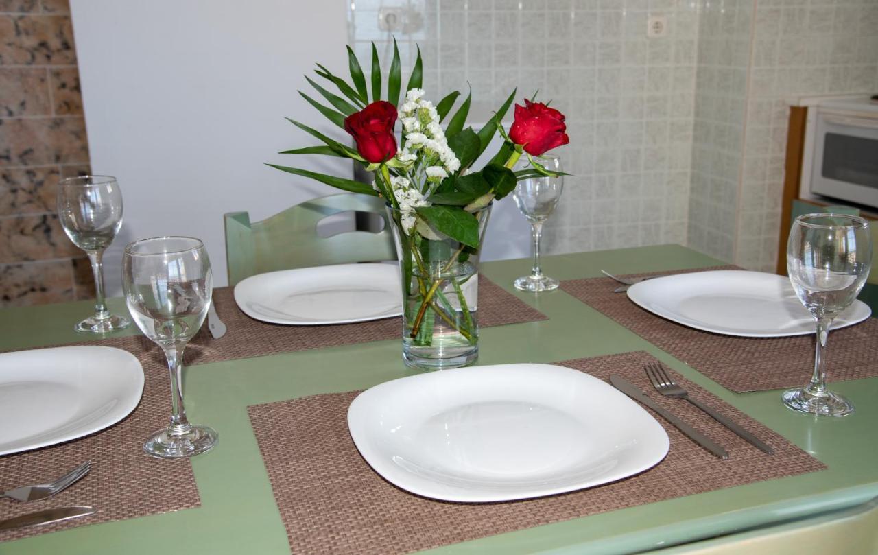 Two-Bedroom Apartment (4-6 Adults)