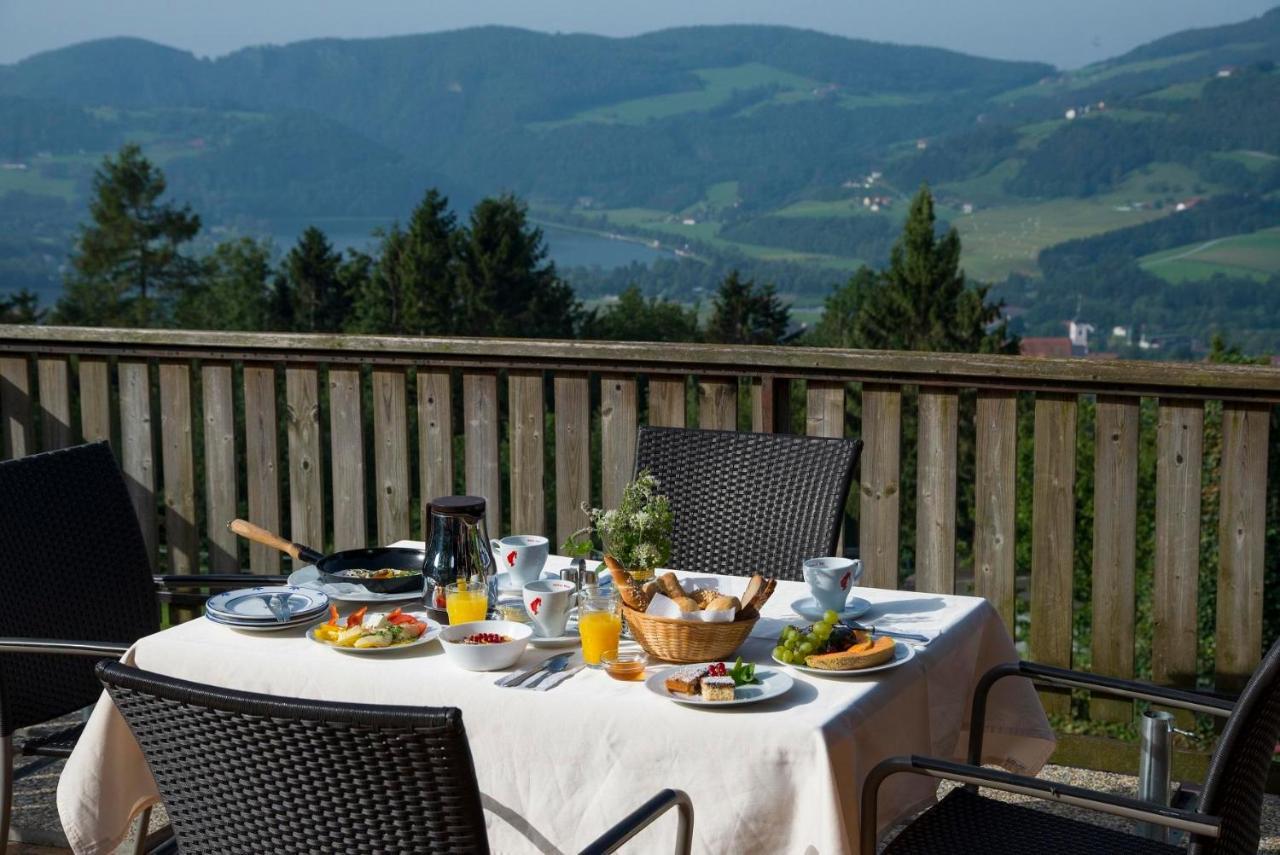 Doppelzimmer mit Balkon