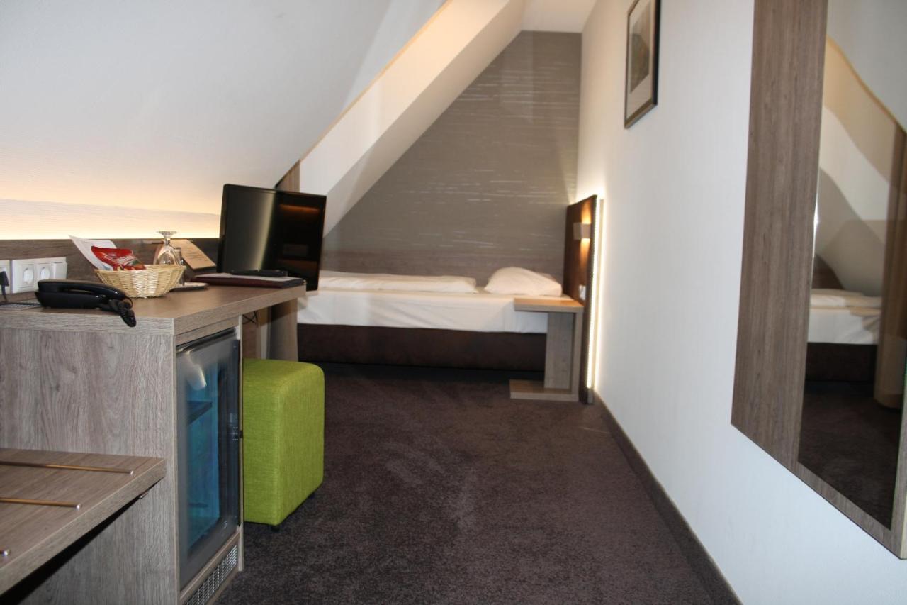 Budget Single Room