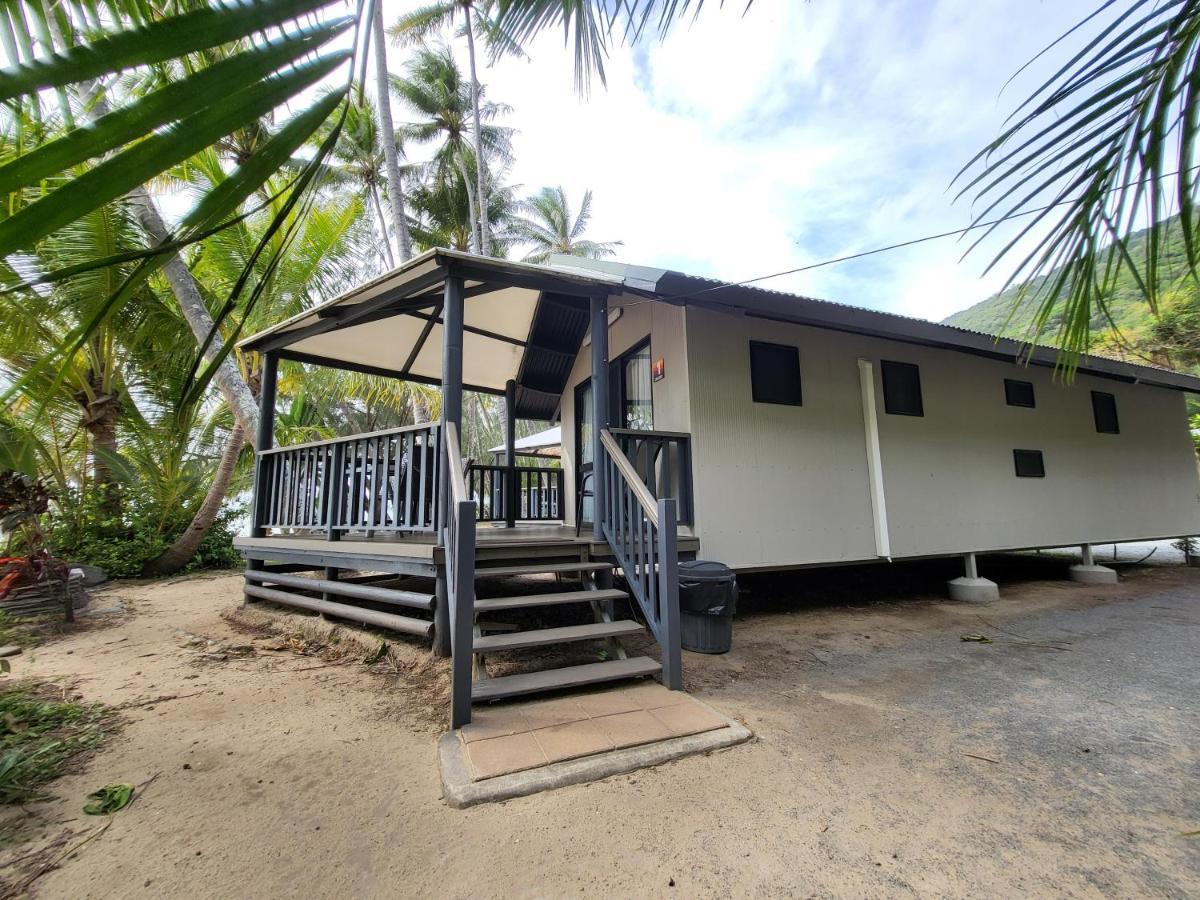 One-Bedroom Bungalow Ocean View Beach Front