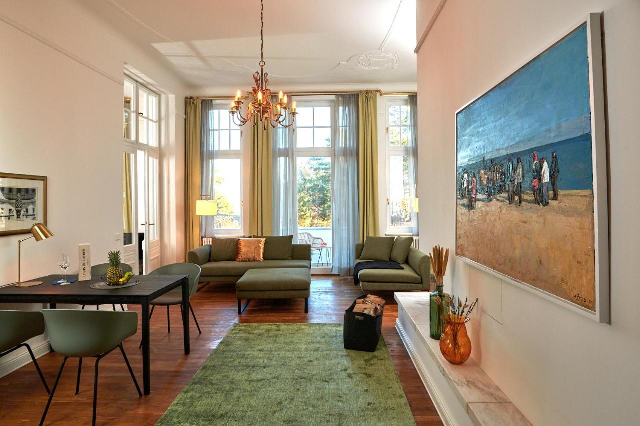 Superior Apartment with Terrace and Sea View - Kamboo