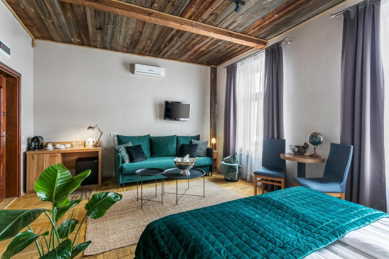 Suite with Balcony