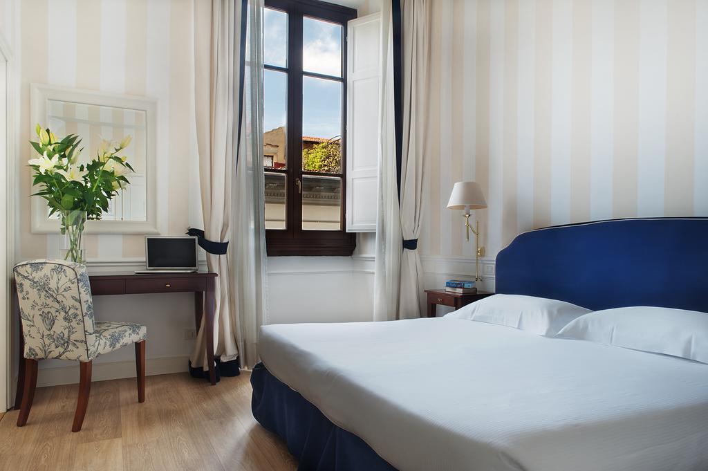 Camera Classic Matrimoniale/Doppia con Letti Singoli