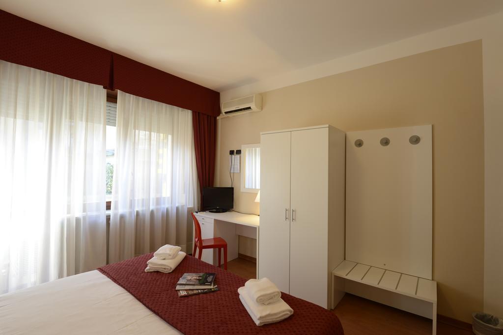Triple Room,141148605:JPEG