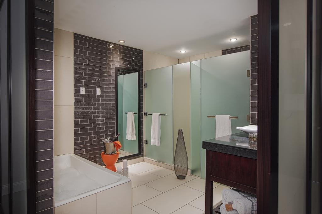 King Studio Suite - Mobility Access