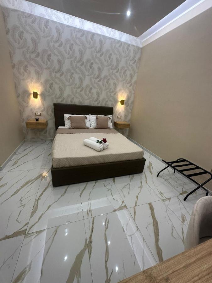 Superior King Room,1418442147:JPEG