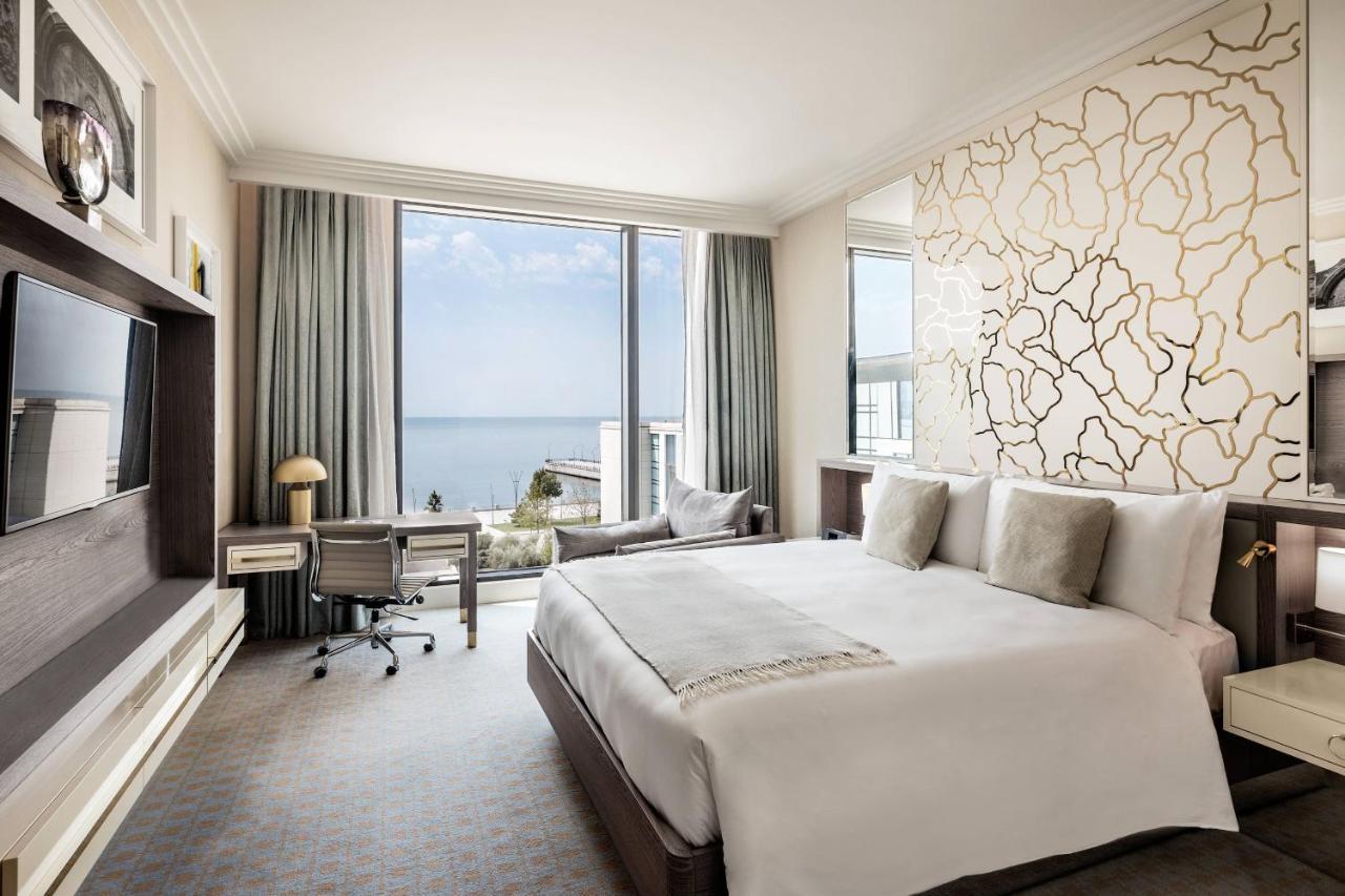 Deluxe King Room with Sea View
