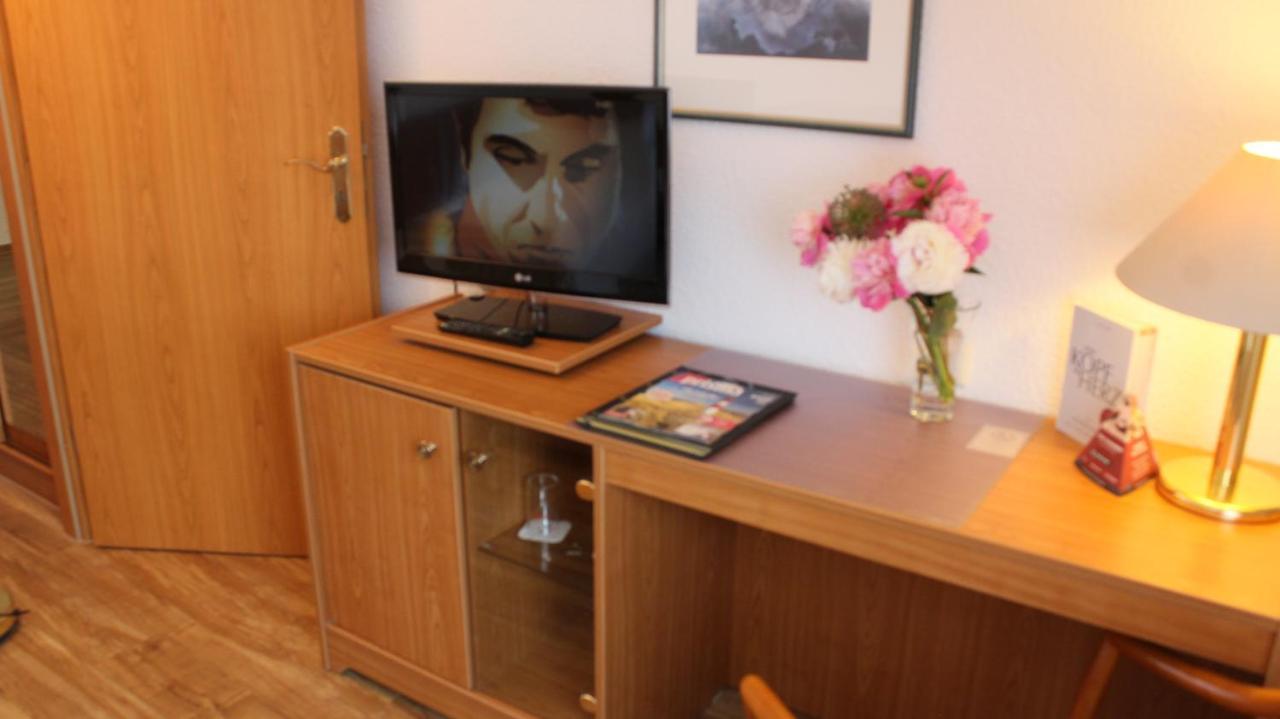 Standard Twin Room,1415483193:JPEG