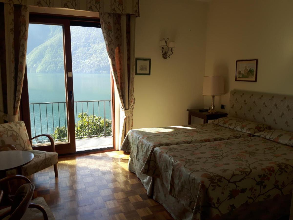 Twin Room Lake View